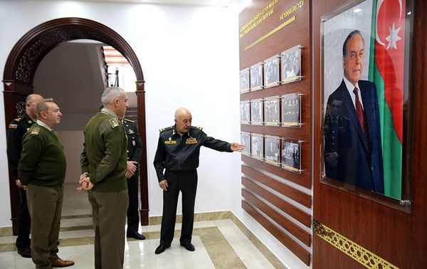 Встреча экспертов Азербайджана и Италии по военно-гражданскому сотрудничеству - Sputnik Азербайджан