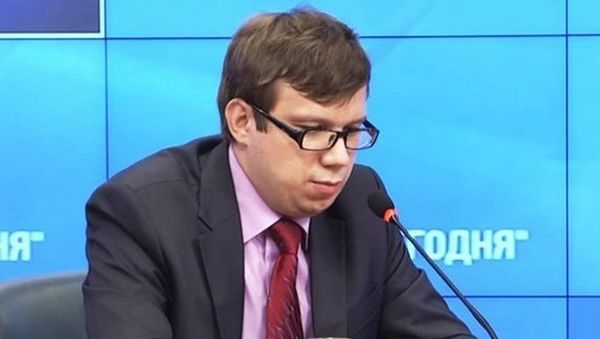 Преподаватель Российской академии народного хозяйства и госслужбы при президенте России Владислав Гинько Преподаватель Российской академии народного хозяйства и госслужбы при президенте России Владислав Гинько - Sputnik Азербайджан