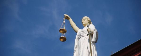 Статуя Фемиды - Sputnik Азербайджан