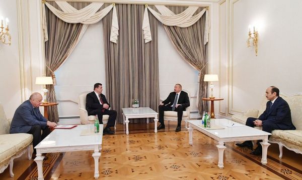 Глава Союза журналистов РФ - президенту Алиеву: в Азербайджане уважают русскую культуру - Sputnik Азербайджан