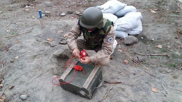 Во дворе Азербайджанского технологического университета обнаружена ручная граната  - Sputnik Азербайджан