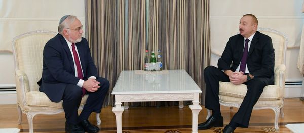 Президент Азербайджанской Республики Ильхам Алиев принял известных религиозных деятелей США – раввина Абрахама Купера и представителя евангелистской общины Джонни Мура - Sputnik Азербайджан
