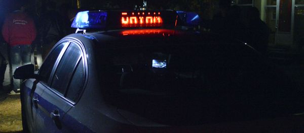 Yol-patrul xidmətinin avtomobili qəza yerində - Sputnik Азербайджан