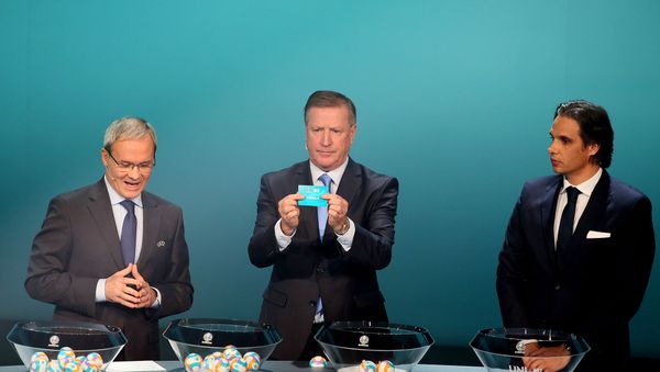 Жеребьевка отборочного тура Чемпионата Европы по футболу 2020 года - Sputnik Азербайджан