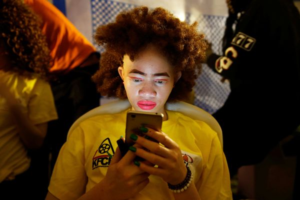 Первый  в мире конкурс красоты для альбиносов Mr. & Miss Albinism East Africa в Кении - Sputnik Азербайджан