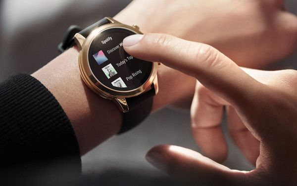 Часы от Michael Kors - Sputnik Азербайджан