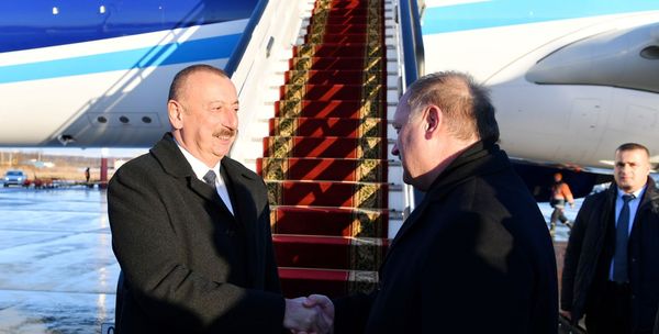 Президент Алиев участвует во встрече глав  стран СНГ в Санкт-Петербурге - Sputnik Азербайджан