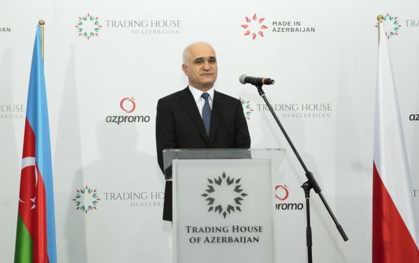 Министр экономики Азербайджана Шахин Мустафаев на открытии Торгового дома Азербайджана в Польше - Sputnik Азербайджан