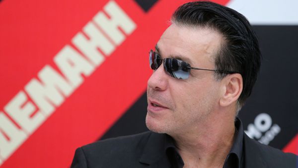 Солист Rammstein Тилль Линдеманн - Sputnik Азербайджан
