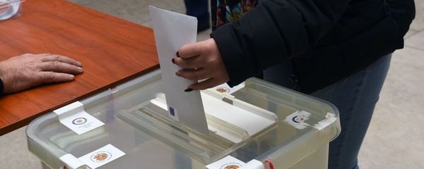 Парламентские выборы в Армении - Sputnik Азербайджан