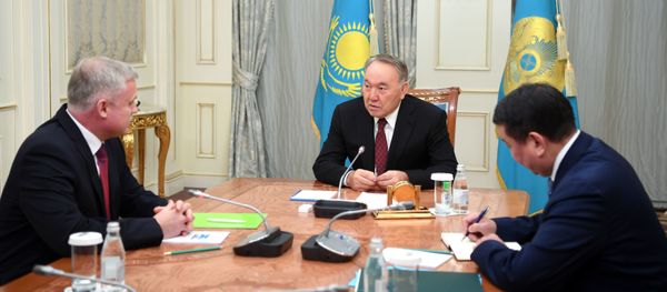 Встреча Нурсултана Назарбаева с Государственным Секретарем Совета Безопасности Республики Беларусь Станиславом Зась - Sputnik Азербайджан