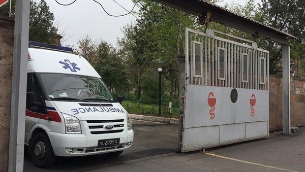 Центральный клинический военный госпиталь Мурацан в Ереване - Sputnik Азербайджан