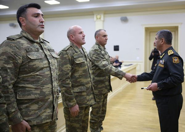 Закир Гасанов поставил задачи перед азербайджанскими военнослужащими на 2019 год - Sputnik Азербайджан