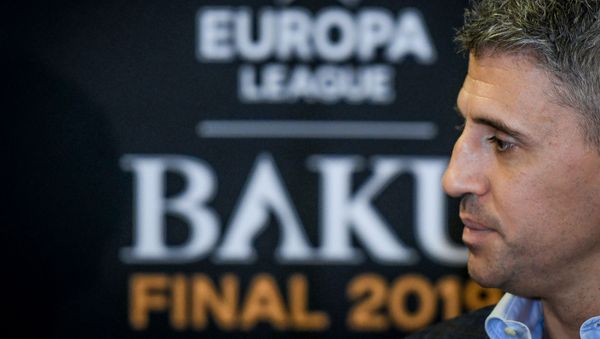 Легендарный форвард сборной Аргентины Эрнан Креспо в Баку - Sputnik Азербайджан