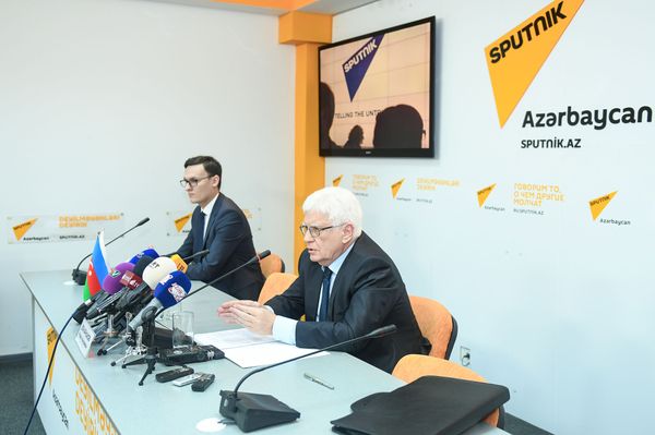 Посол Российской Федерации в Азербайджанской Республике Бочарников Михаил - Sputnik Азербайджан
