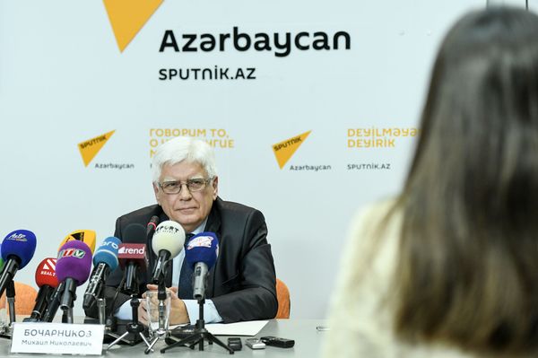 Посол Российской Федерации в Азербайджанской Республике Бочарников Михаил - Sputnik Азербайджан