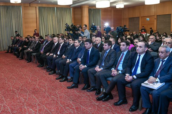Азербайджан при помощи третьего государства провел съемки в оккупированном Карабахе - Sputnik Азербайджан