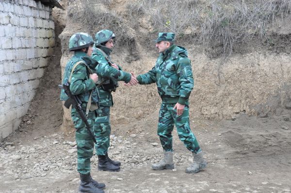 Главный пограничник Азербайджана побывал на границе с Арменией Главный пограничник Азербайджана побывал на границе с Арменией - Sputnik Азербайджан