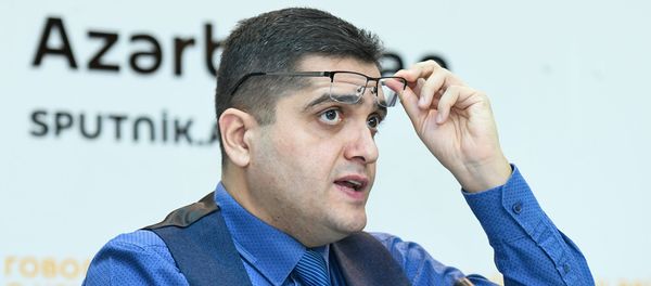 Эксперты в ходе обсуждения региональной безопасности в 2019 году в мультимедийном пресс-центре Sputnik Азербайджан Эксперты в ходе обсуждения региональной безопасности в 2019 году в мультимедийном пресс-центре Sputnik Азербайджан - Sputnik Азербайджан