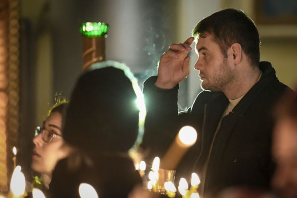 Рождественское богослужение в Кафедральном соборе Жен Мироносиц в Баку. 7 января 2019 года. - Sputnik Азербайджан