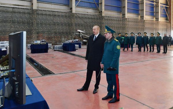 Президент Ильхам Алиев ознакомился с новым пограничным сторожевым кораблем типа Туфан - Sputnik Азербайджан