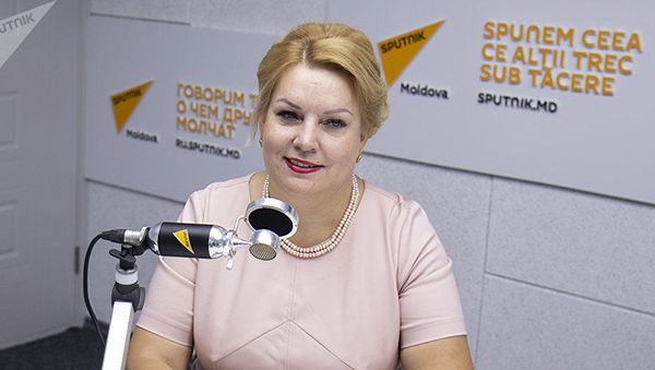 Директор молдавского Центра общественного здоровья муниципия Луминица Сувейкэ - Sputnik Азербайджан
