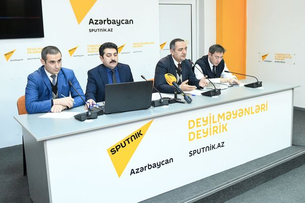 Пресс-конференция на тему Как и кому будут начисляться налоги в 2019 году - Sputnik Азербайджан