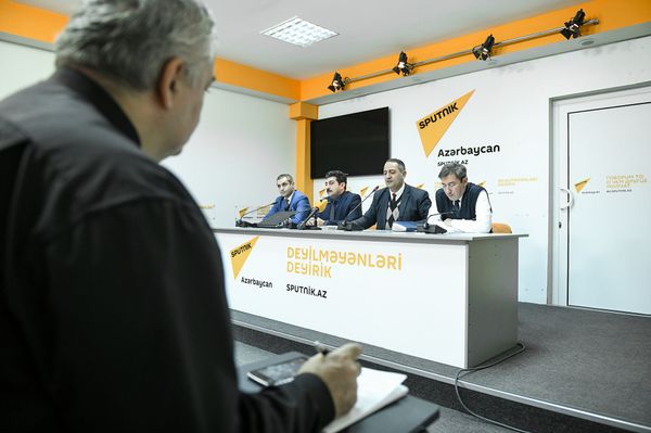 Пресс-конференция на тему Как и кому будут начисляться налоги в 2019 году - Sputnik Азербайджан
