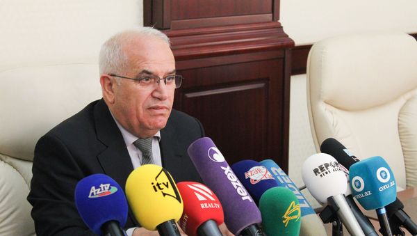 Səhiyyə Nazirliyinin baş epidemioloqu İbadulla Ağayev Səhiyyə Nazirliyinin baş epidemioloqu İbadulla Ağayev - Sputnik Азербайджан