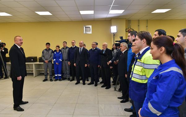 Президент Ильхам Алиев принял участие в открытии завода SOCAR карбамид в Сумгайыте - Sputnik Азербайджан