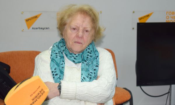 Почему бедные актеры должны отвечать за бездумье?! - Джаннет Селимова о скандале в ТЮЗе - Sputnik Азербайджан