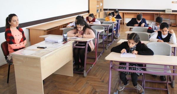 Республиканская олимпиада по русскому языку и литературе Республиканская олимпиада по русскому языку и литературе - Sputnik Азербайджан