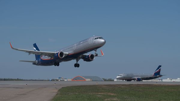 Самолет Airbus A321 авиакомпании Аэрофлот - Sputnik Азербайджан