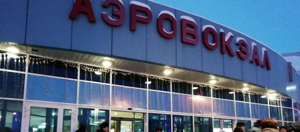 Ситуация около аэропорта Ханты-Мансийска - Sputnik Азербайджан