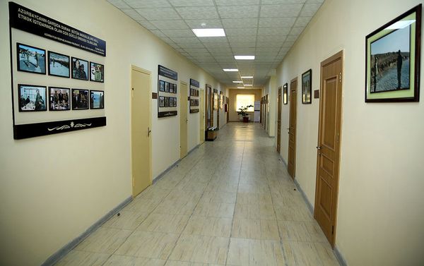 Министр обороны Азербайджана Закир Гасанов принял участие в открытии новых военных объектов - Sputnik Азербайджан