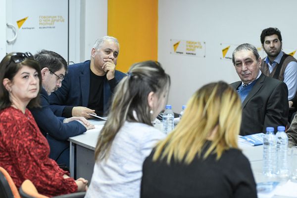 Пресс-конференция, посвященная проблемам воспитания подрастающего поколения и новаторских методов решения этой проблемы в мультимедийном пресс-центре Sputnik Азербайджан - Sputnik Азербайджан