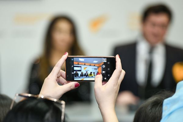 Презентация клипа Не уходи - Sputnik Азербайджан