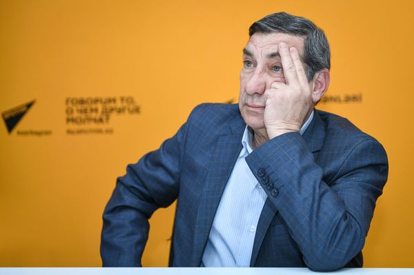 Ариф Гулиев рассказал то, о чем молчат другие: нужно вовремя ценить актеров - Sputnik Азербайджан