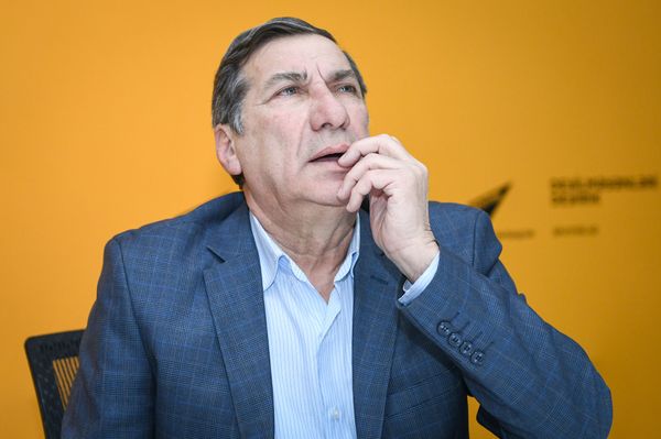 Ариф Гулиев рассказал то, о чем молчат другие: нужно вовремя ценить актеров - Sputnik Азербайджан