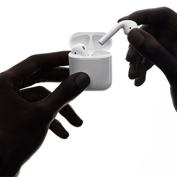 Apple выпустят новые AirPods 2 уже в этом году - Sputnik Азербайджан