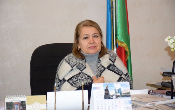 Школа номер 13 в городе Мингячевир носит имя погибшего за Родину шехида Ноэля Ахенгери - Sputnik Азербайджан