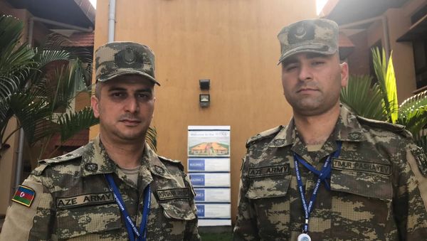 Двое офицеров Азербайджанской Армии прибыли в столицу Южного Судана город Джуба для участия в миротворческой миссии, проводимой под мандатом ООН - Sputnik Азербайджан
