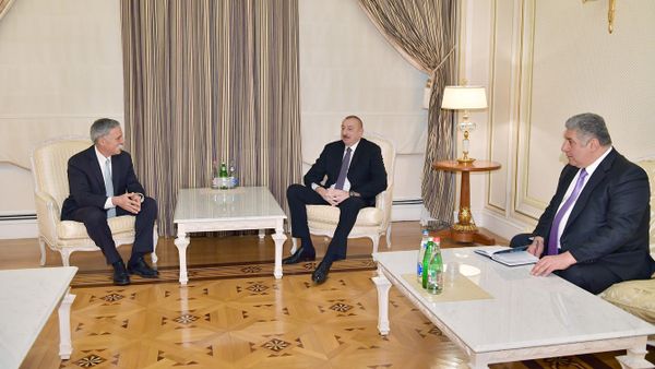 İlham Əliyev Formula-1 Qrupunun baş icraçı direktorunu qəbul edib - Sputnik Азербайджан