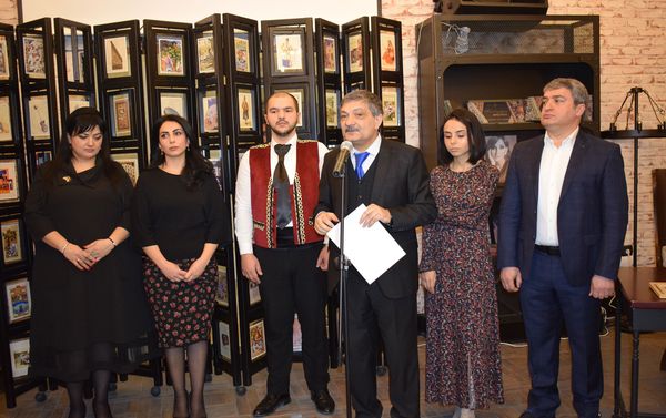 Презентация книги Таира Амирасланова под названием Долма в азербайджанской кухне. 381 вид - Sputnik Азербайджан
