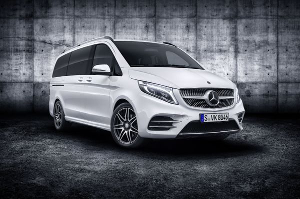 Новый Mercedes-Benz V-Class: больше люкса и бриллиантов - Sputnik Азербайджан