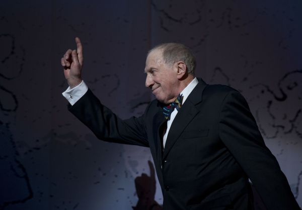 Последний путь Остапа Бендера: вместе с Сергеем Юрским ушла эпоха - Sputnik Азербайджан