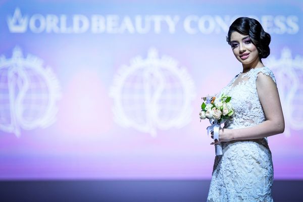 Чемпионат мира по свадебной прическе и макияжу и международный конкурс Dress of the World в Баку Чемпионат мира по свадебной прическе и макияжу и международный конкурс Dress of the World в Баку - Sputnik Азербайджан