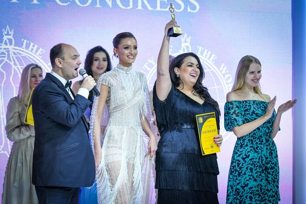 Чемпионат мира по свадебной прическе и макияжу и международный конкурс Dress of the World в Баку Чемпионат мира по свадебной прическе и макияжу и международный конкурс Dress of the World в Баку - Sputnik Азербайджан