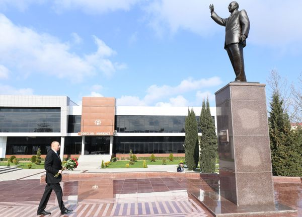 Президент Алиев - в Бейлаганском районе - Sputnik Азербайджан