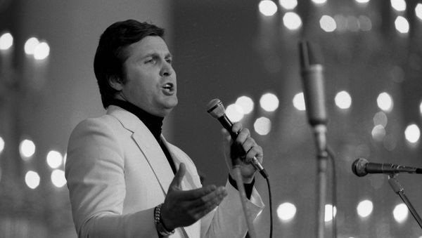 Лев Лещенко, 1985 год - Sputnik Азербайджан